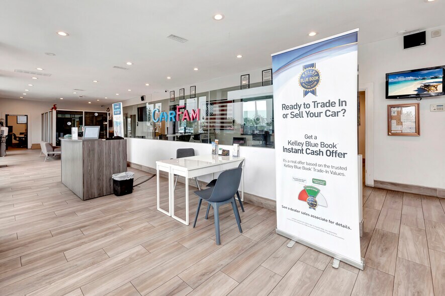 More Photos Of 173 S Cactus Ave, Rialto Auto Dealership For Sale