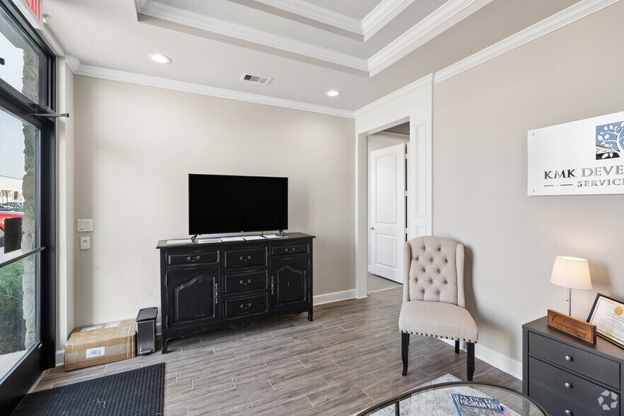 More Photos Of 26717 Westheimer Pky, Katy Medical For Sale