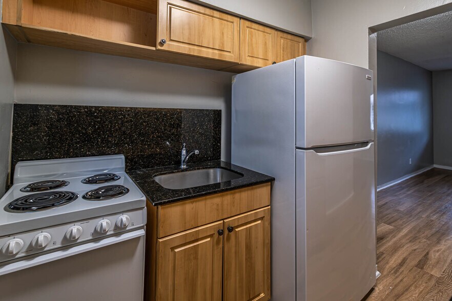 More Photos Of 13025 Emerald Dr, North Miami Apartments For Sale