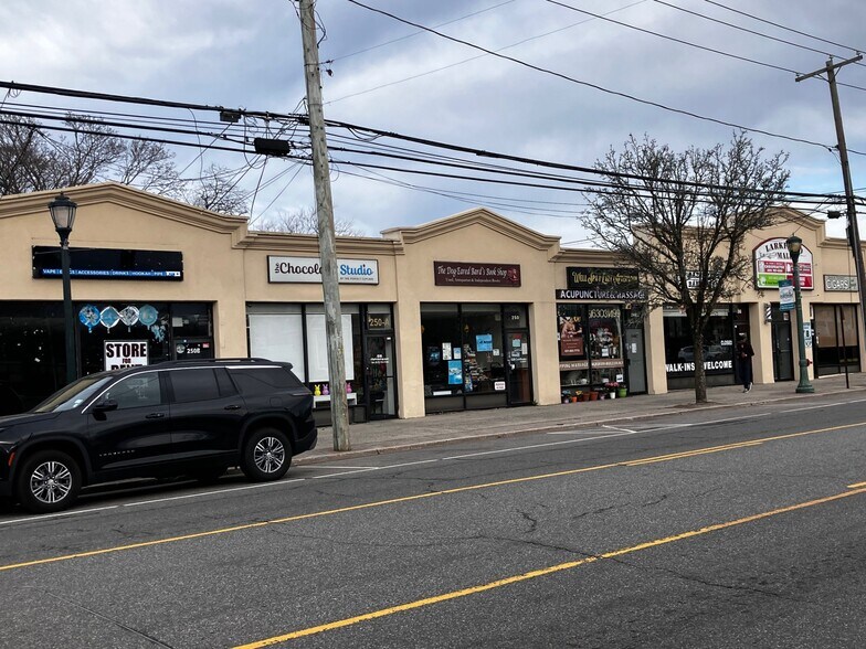 More Photos Of 246-250 Larkfield Rd, East Northport Storefront For Lease