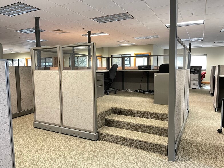 More Photos Of 6901 SW 24th Avenue, Gainesville Office For Lease