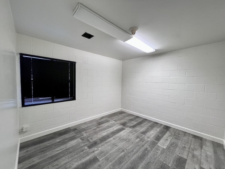 More Photos Of 144 E Santa Clara St, Arcadia Warehouse For Lease