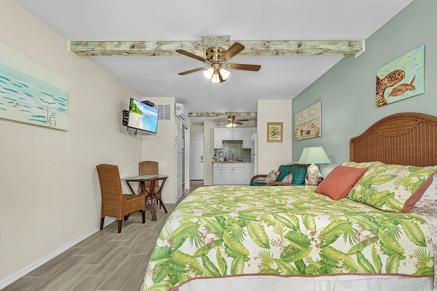 More Photos Of 3226 Stringfellow Rd, Saint James City Apartments For Sale