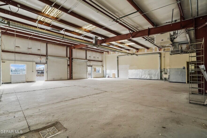 More Photos Of 109 Seneca Dr, El Paso Warehouse For Sale