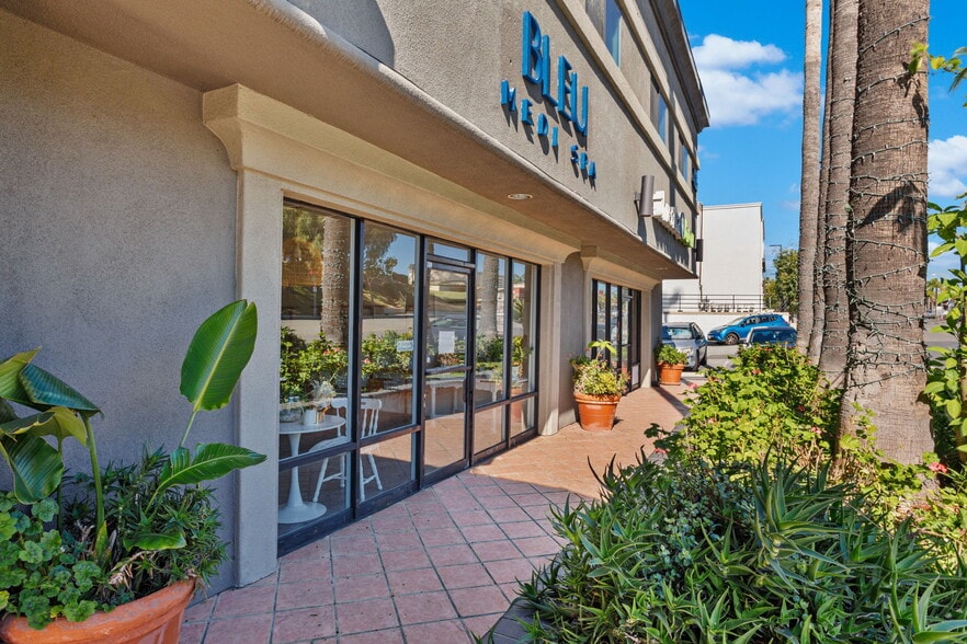More Photos Of 405 S State College Blvd, Brea Storefront Retail Office For Sale