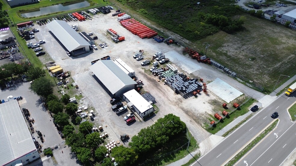 More Photos Of 3560 Veronica S Shoemaker Blvd, Fort Myers Warehouse For Sale