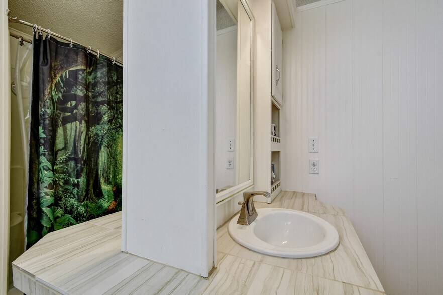 More Photos Of 1340 Hinch Dr, New Braunfels Apartments For Sale