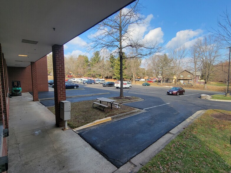 More Photos Of 630 E Diamond Ave, Gaithersburg Flex For Lease