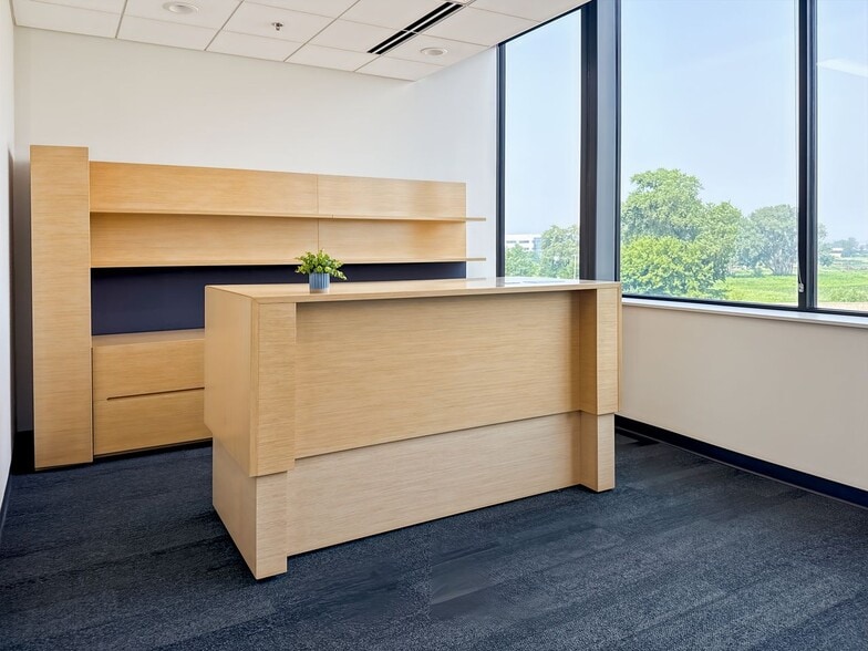 More Photos Of 7800 Discovery Dr, Middleton Coworking Space