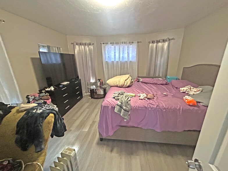 More Photos Of 249 Lincoln St, Worcester Apartments For Sale