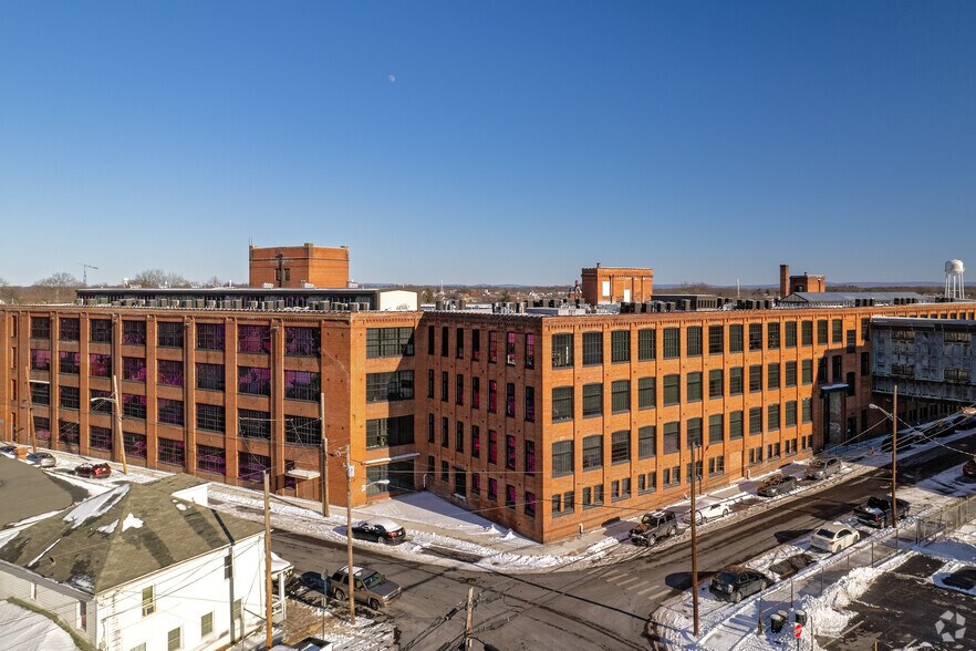 More Photos Of 600 W John St, Martinsburg Apartments For Lease