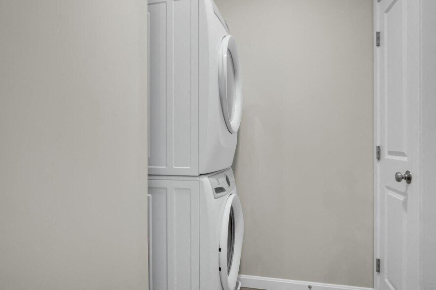 More Photos Of 21 East St, North Attleboro Apartments For Lease