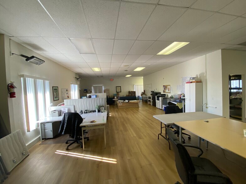 More Photos Of 5011 Holly Dr, San Diego Office For Lease