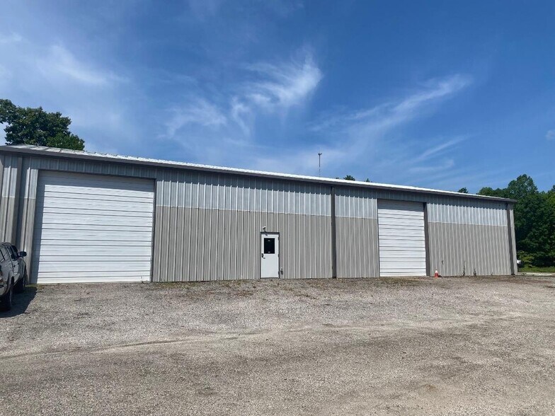 More Photos Of 265 Industrial Blvd, Toano Warehouse For Lease