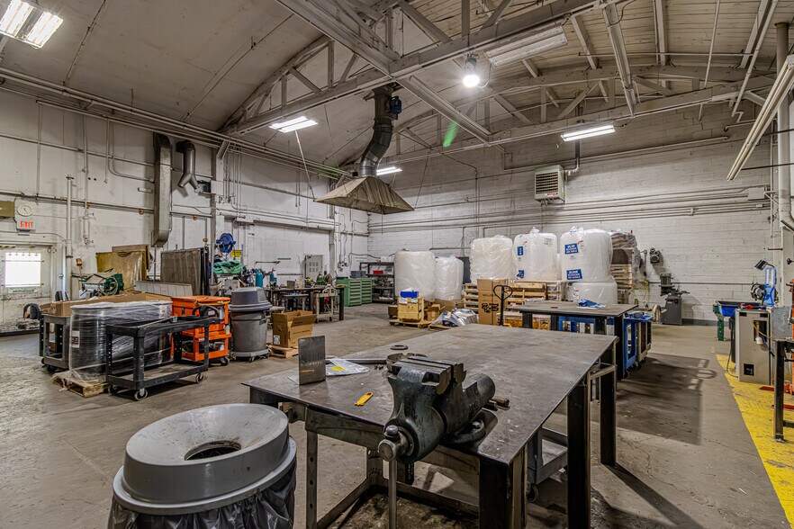 More Photos Of 1164 Dell Ave, Walla Walla Industrial For Sale