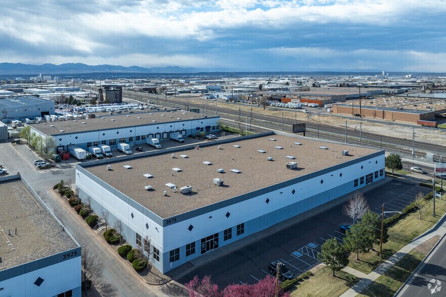 More Photos Of 3975 Monaco Pky, Denver Warehouse For Lease
