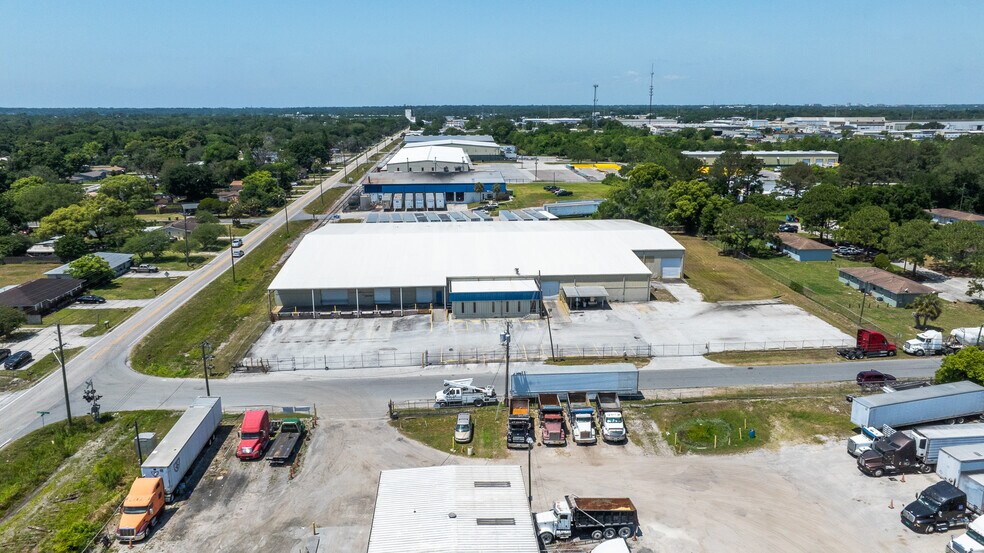 More Photos Of 2715 Crystal Lake Acres Dr, Lakeland Warehouse For Sale