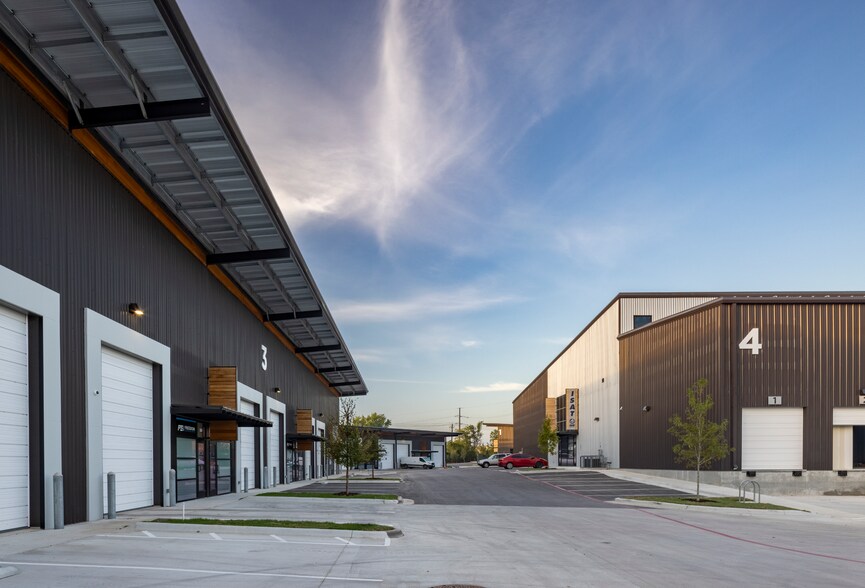 More Photos Of 2500 S Hwy 183, Austin Unknown For Lease