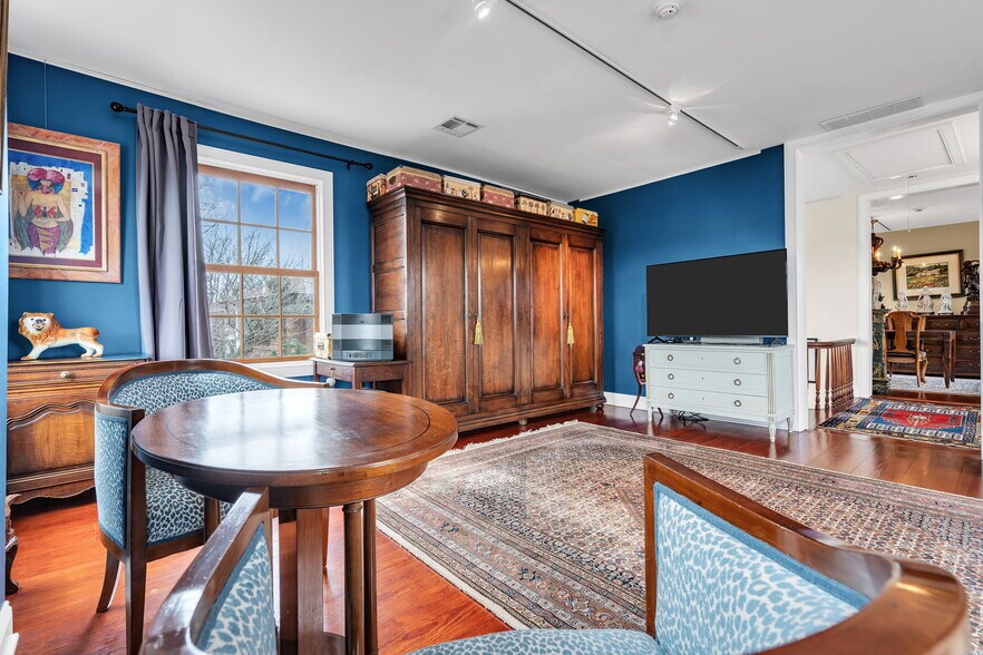 More Photos Of 137 Stockton St, Hightstown Flex For Sale