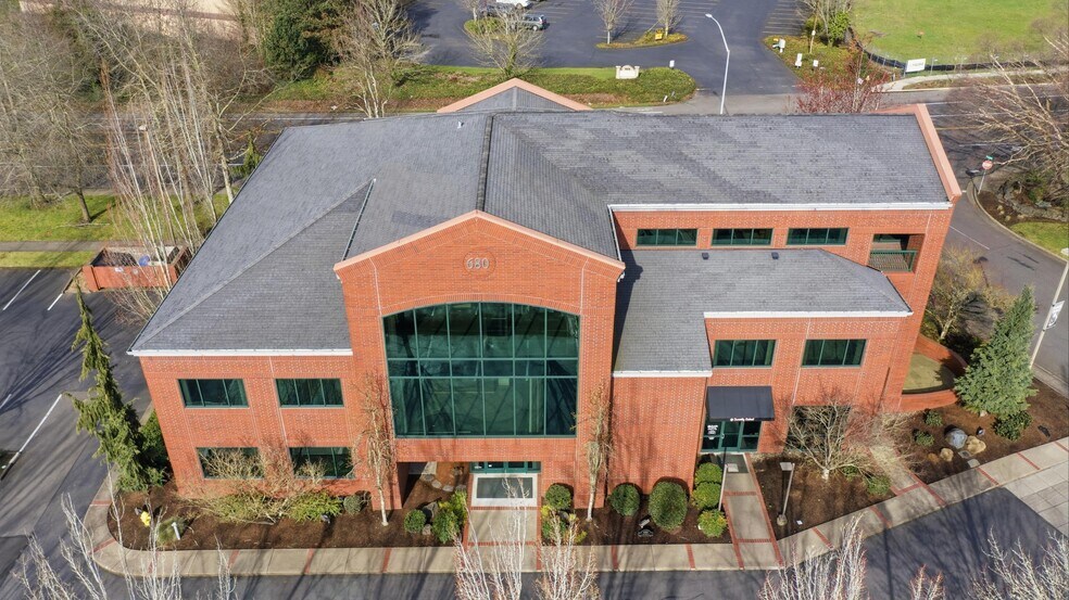 More Photos Of 680 Hawthorne Ave SE, Salem Office For Lease
