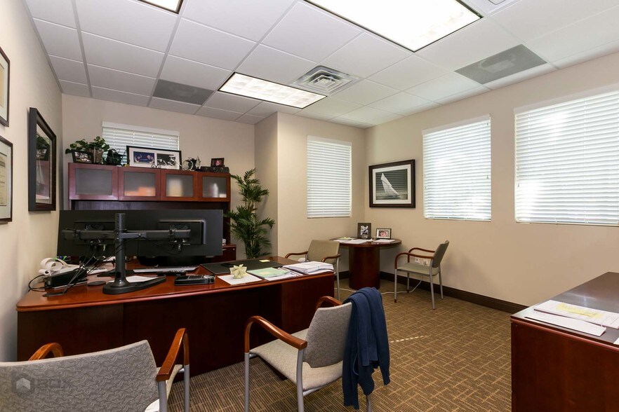 More Photos Of 12460-12468 W Atlantic Blvd, Coral Springs Medical For Lease