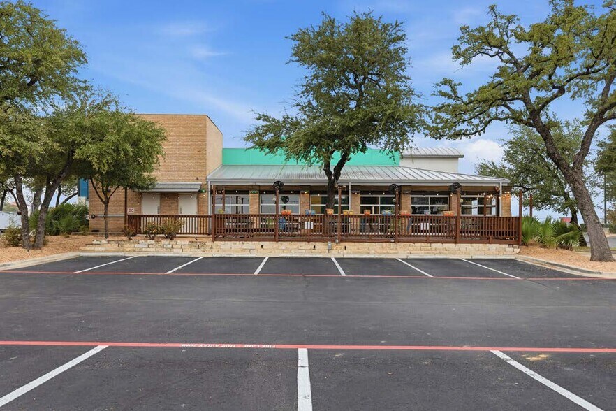More Photos Of 1900 E Whitestone Blvd, Cedar Park Freestanding For Sale