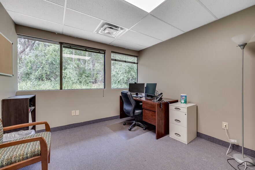 More Photos Of 4205 Lancaster Ln N, Plymouth Office For Sale