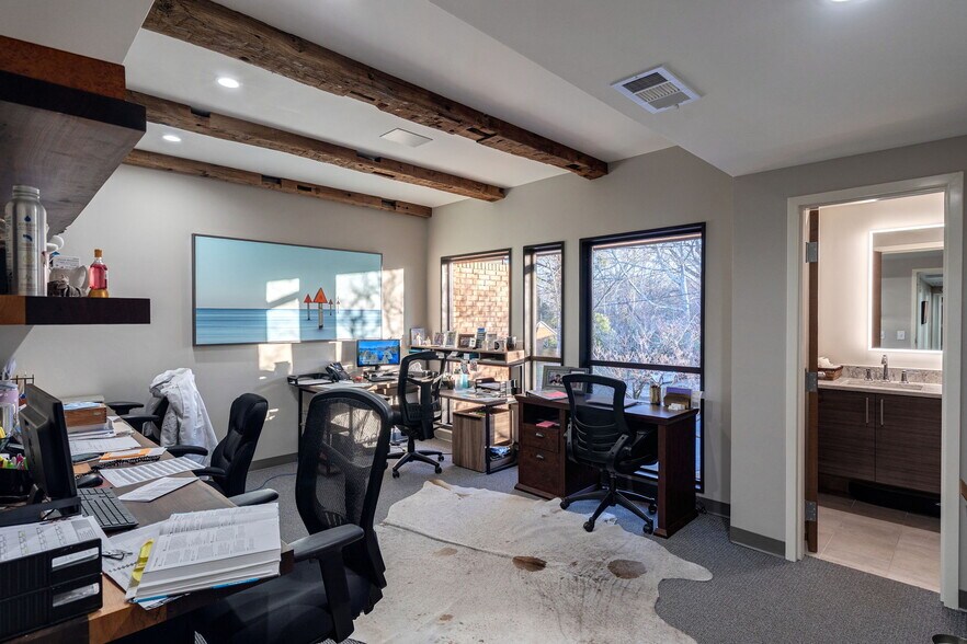 More Photos Of 195 King Ave, Athens Medical For Lease