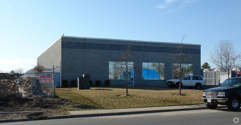 Primary Photo Of 22 Corbin Ave, Bay Shore Warehouse For Sale