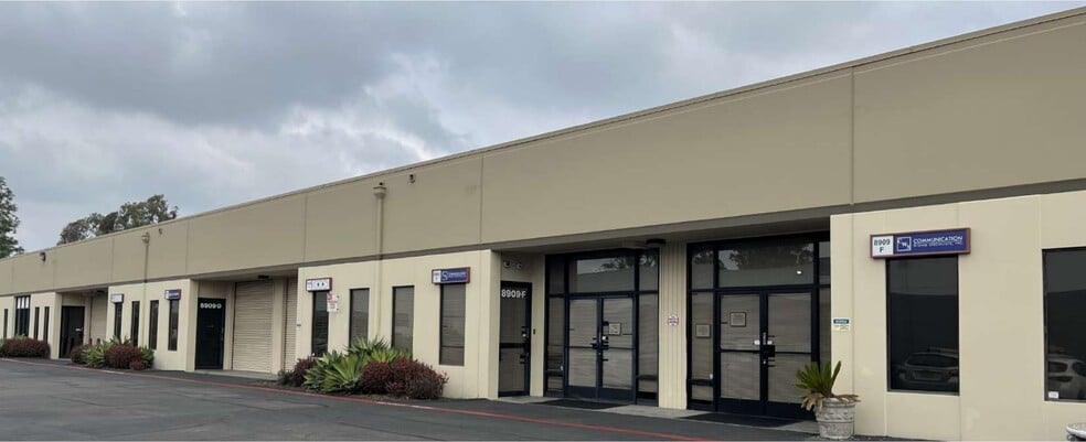 More Photos Of 8909-8911 Complex Dr, San Diego Light Manufacturing For Sale