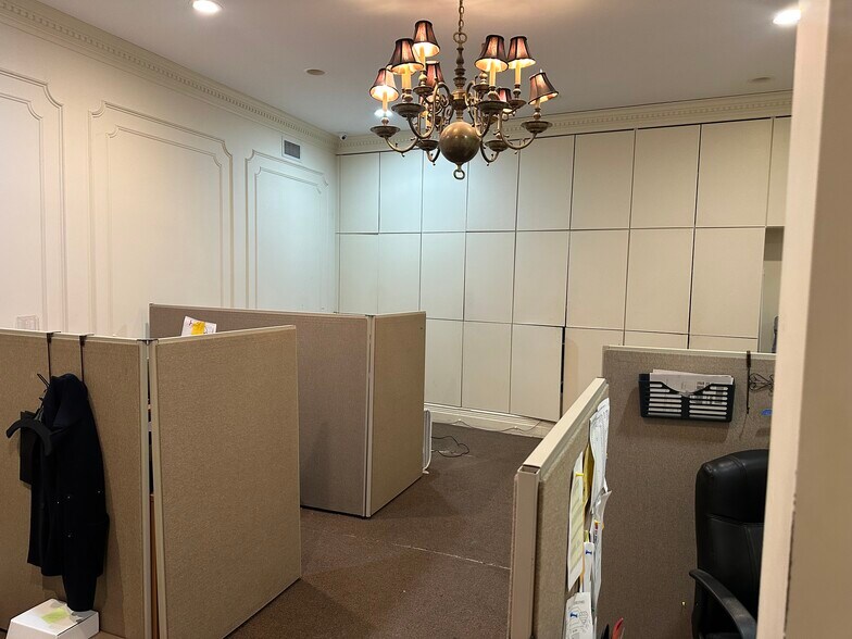 More Photos Of 733 Anderson Ave, Cliffside Park Storefront Retail Residential For Lease