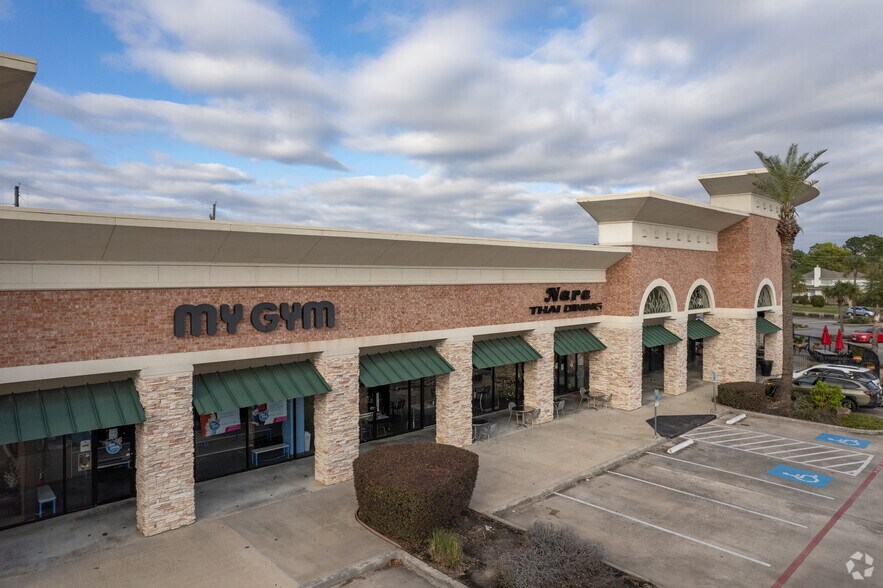 More Photos Of 18455 W Lake Houston Pky, Humble Unknown For Lease