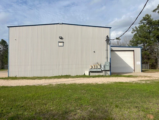 More Photos Of 9730 Shepard Hill Rd, Willis Warehouse For Sale