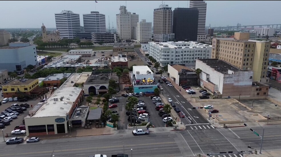 More Photos Of 326 N Chaparral St, Corpus Christi Freestanding For Sale