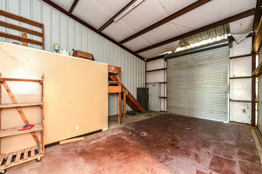 More Photos Of 1262 Eastgate Rd, Midlothian Warehouse For Sale