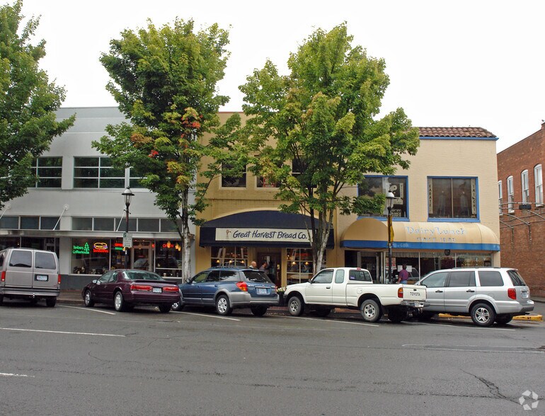 Primary Photo Of 339 Court St NE, Salem Storefront Retail Office For Lease