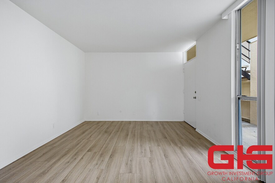 More Photos Of 570 N Madison Ave, Pasadena Apartments For Sale