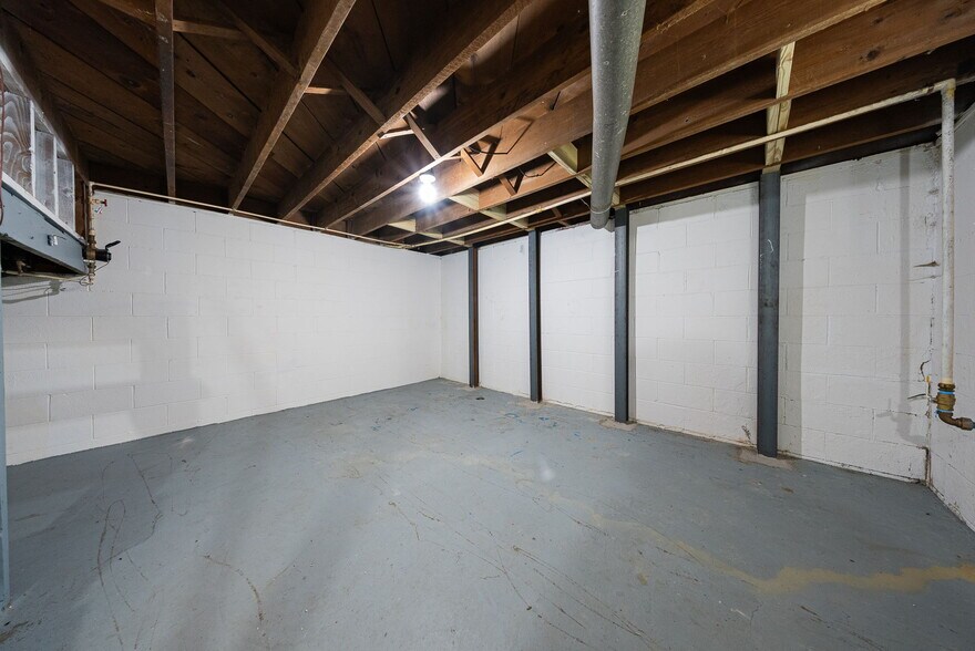 More Photos Of 1975-1982 Dunbar Dr, Columbus Apartments For Sale