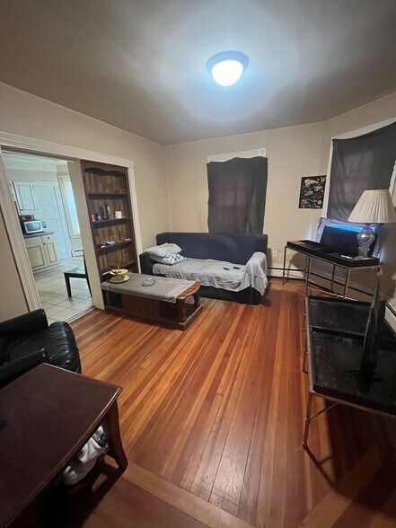 More Photos Of 41 Yale Ave, Providence Apartments For Sale