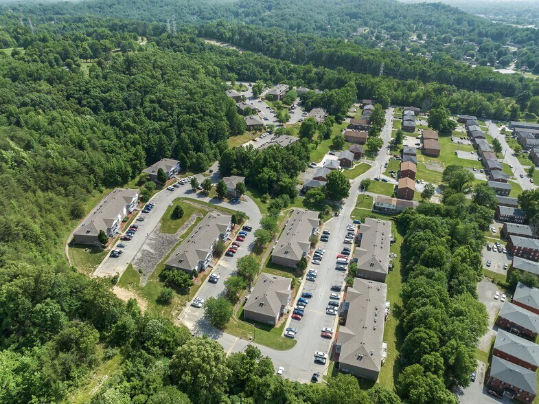 More Photos Of 3130 Saint Anthony Gardens Dr, Louisville Apartments For Sale