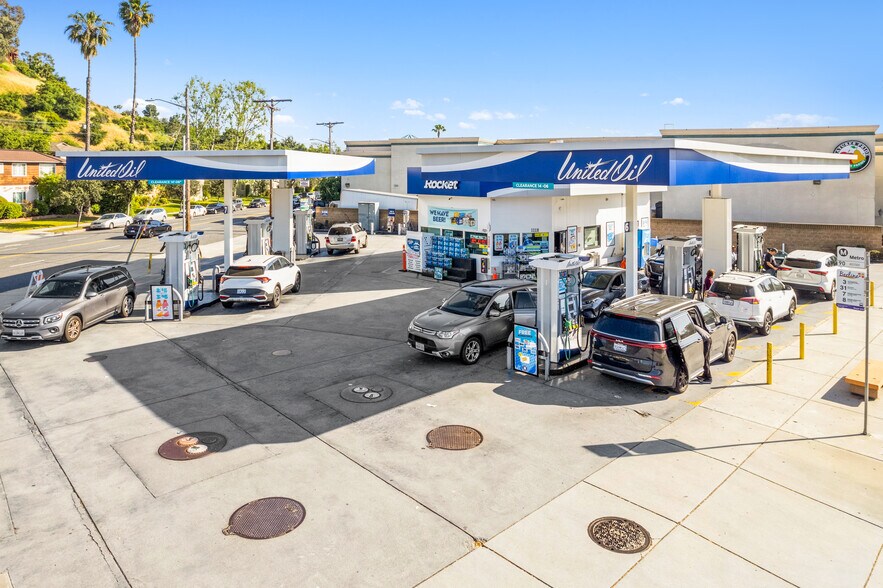 More Photos Of 1118 N Glendale Ave, Glendale Service Station For Sale
