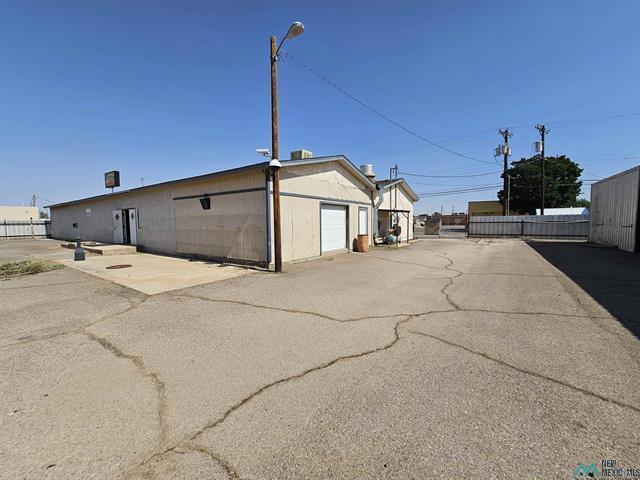 More Photos Of 107 S 14th St, Artesia Showroom For Sale