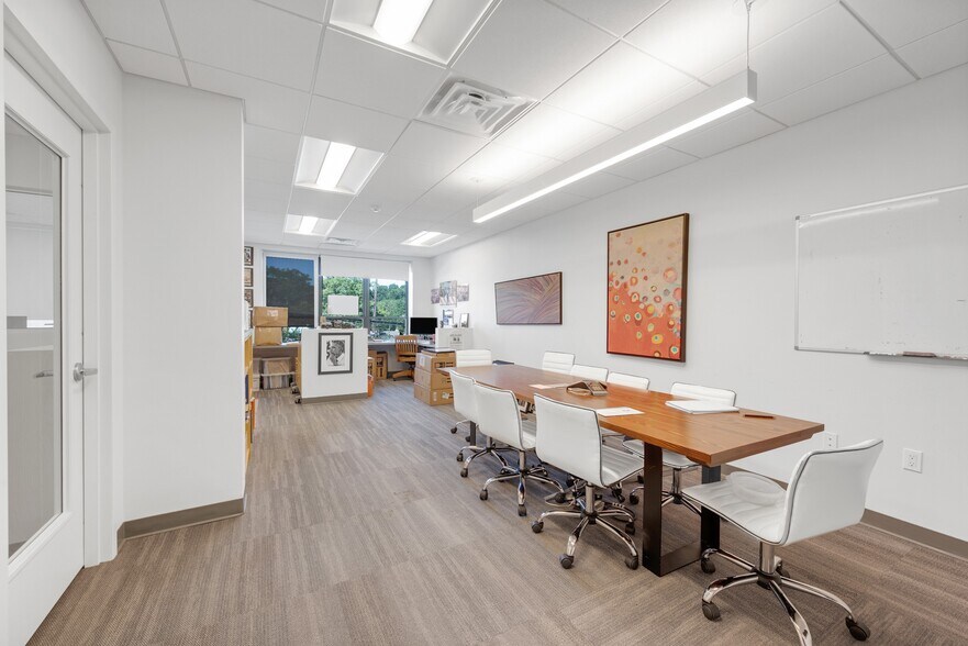 More Photos Of 25 Wheeler Ave, Pleasantville Storefront Retail Office For Lease