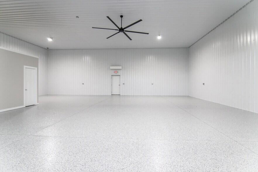 More Photos Of 409 Demoss Ave ave, Arcadia Light Distribution For Lease