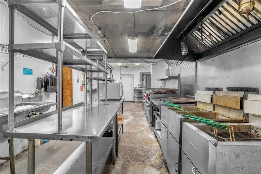 More Photos Of 3006 Lewis Run Rd, Clairton Restaurant For Sale