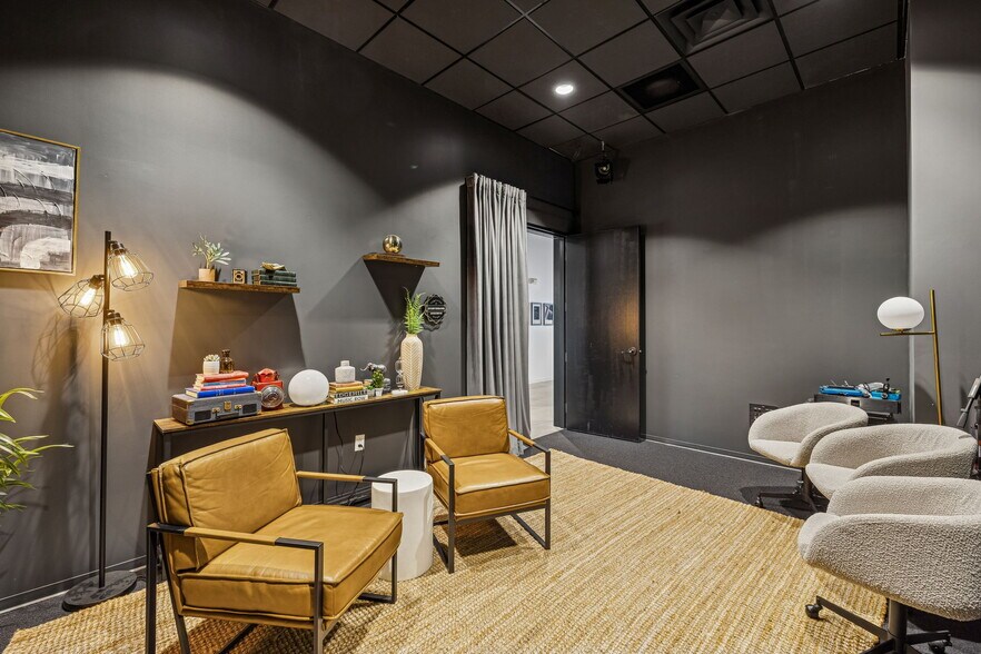 More Photos Of 5101 Kentucky Ave, Nashville Office For Sale