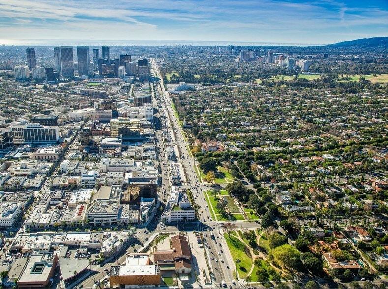 More Photos Of 499 N Canon Dr, Beverly Hills Office Residential For Lease