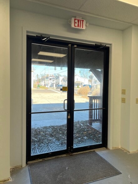 More Photos Of 53 E Market St, Germantown Restaurant For Sale