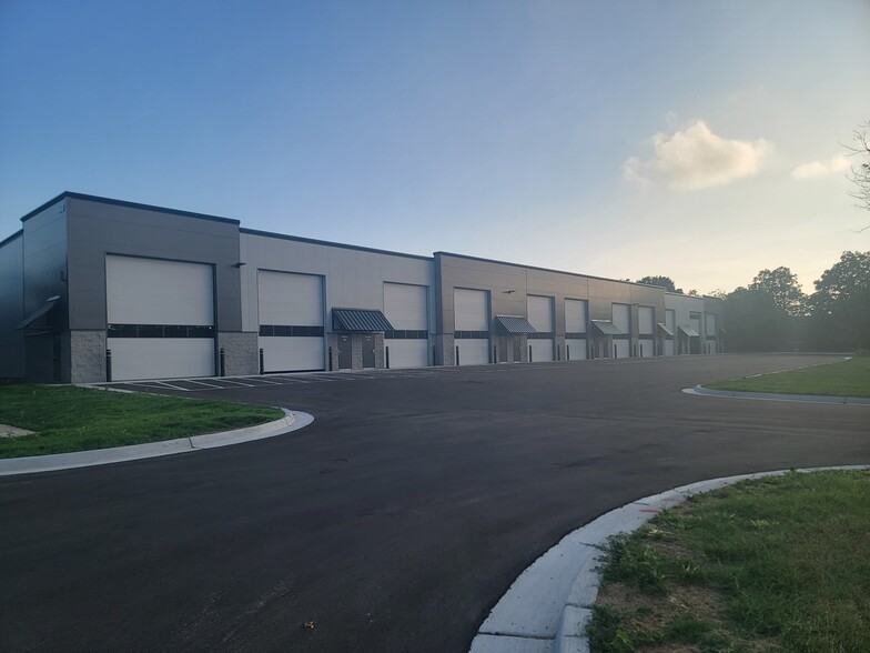 More Photos Of 460 Cleveland Ave, Holland Self Storage For Sale