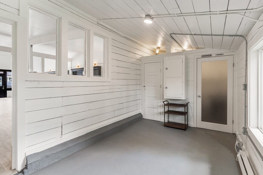More Photos Of 218 5th Ave, Metaline Falls Storefront Retail Residential For Sale